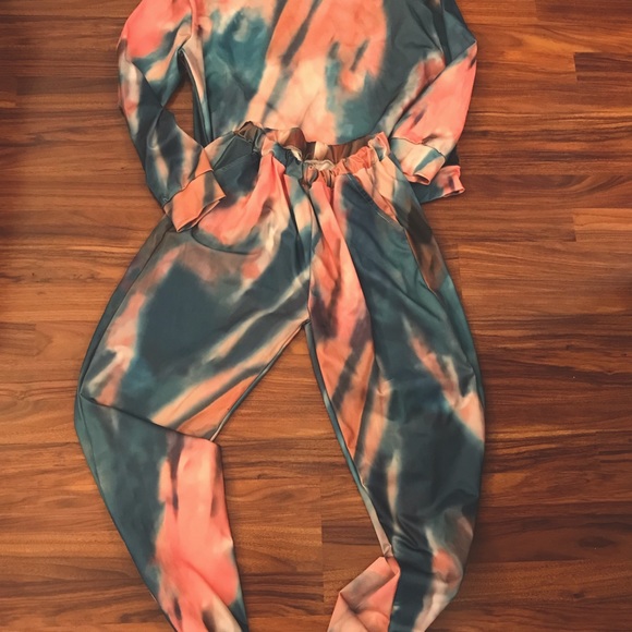 Tye Dye Matching Set - Picture 2 of 5